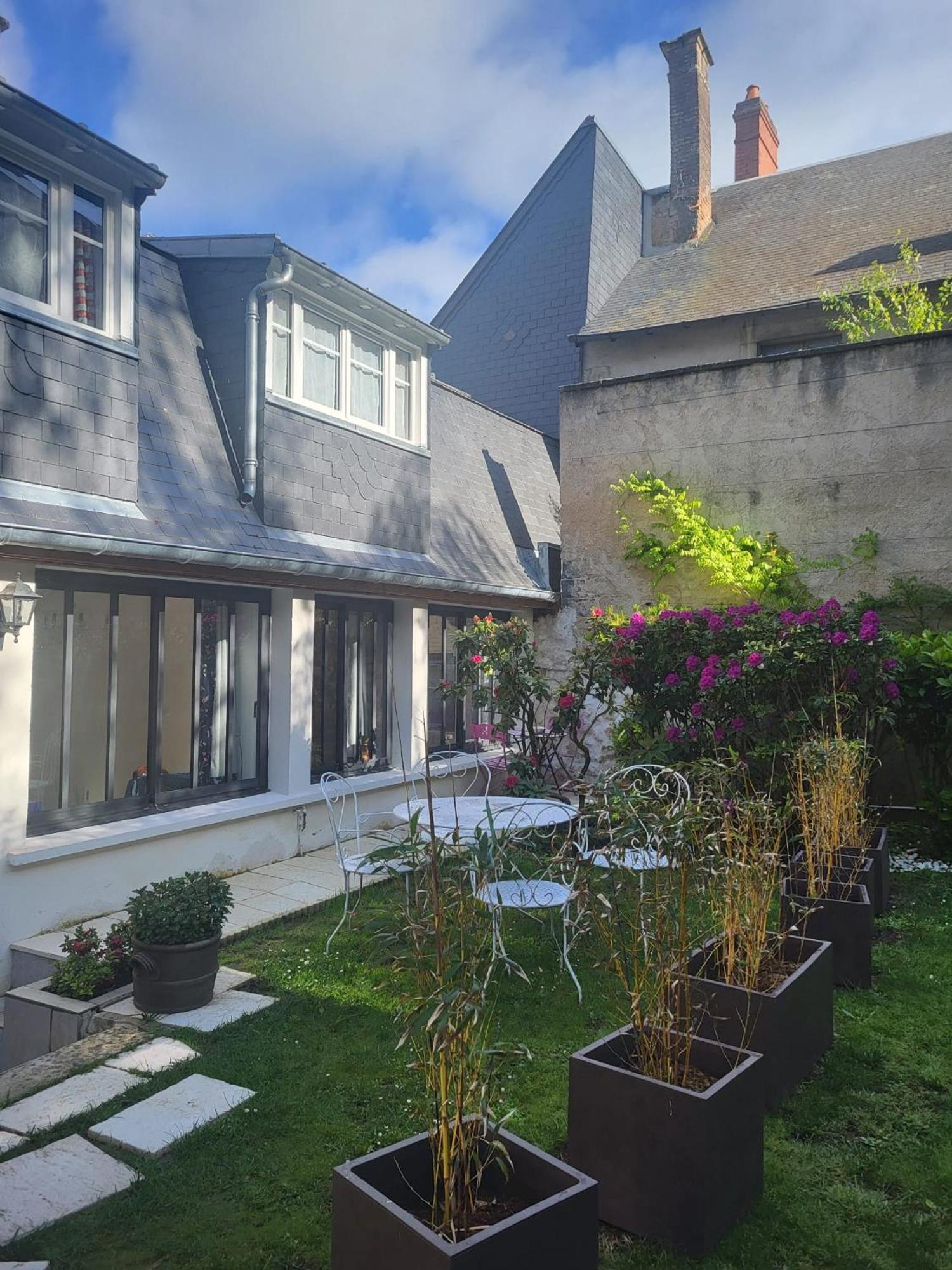 Apartament Au Puits De L'Abbaye Bourges Zewnętrze zdjęcie